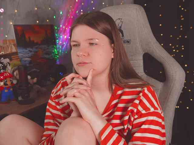 cutesoneckaaa webcam