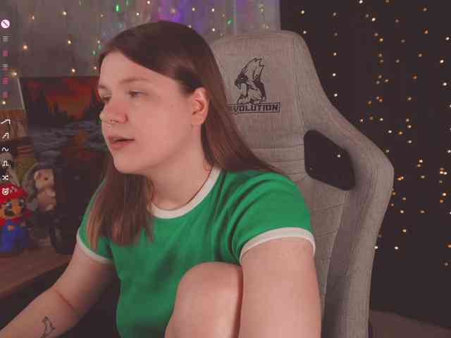 cutesoneckaaa webcam