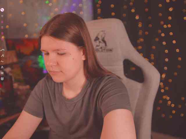 cutesoneckaaa webcam