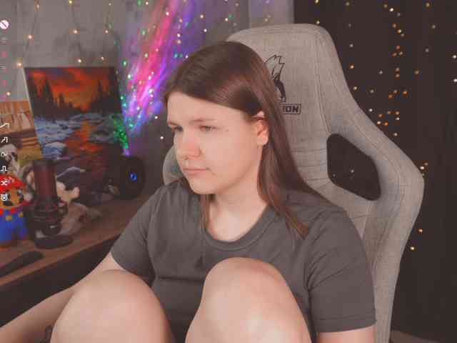 cutesoneckaaa webcam