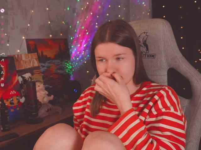 cutesoneckaaa webcam