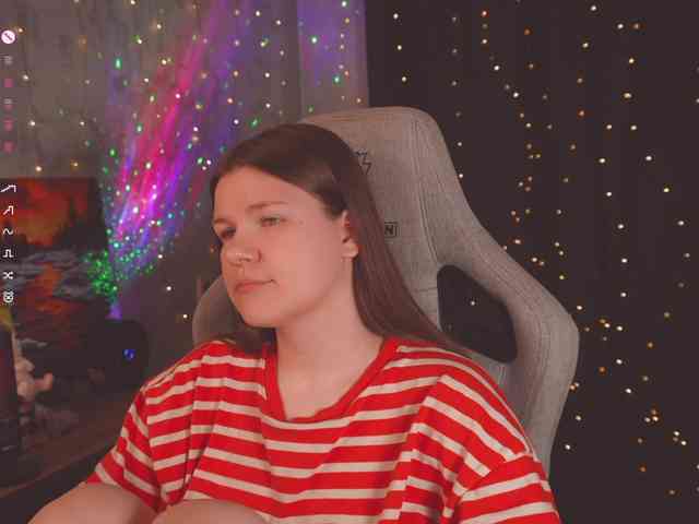 cutesoneckaaa webcam