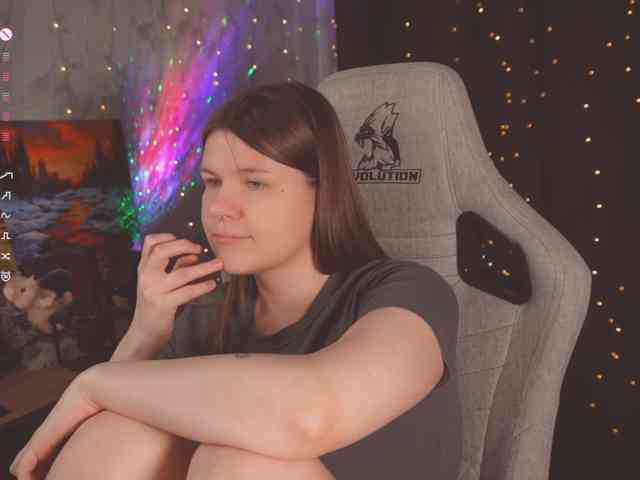 cutesoneckaaa webcam