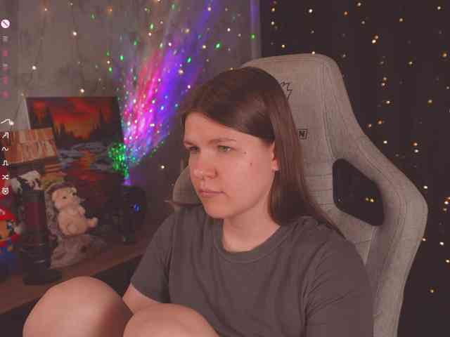 cutesoneckaaa webcam