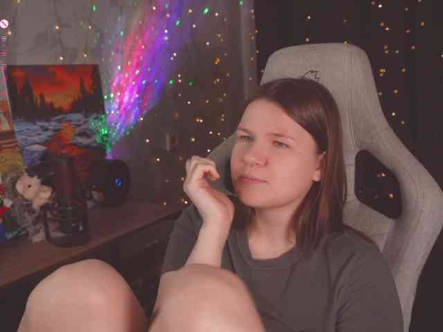 cutesoneckaaa webcam