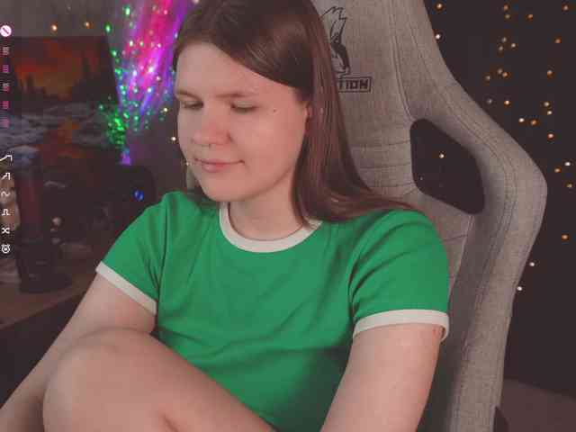 cutesoneckaaa webcam