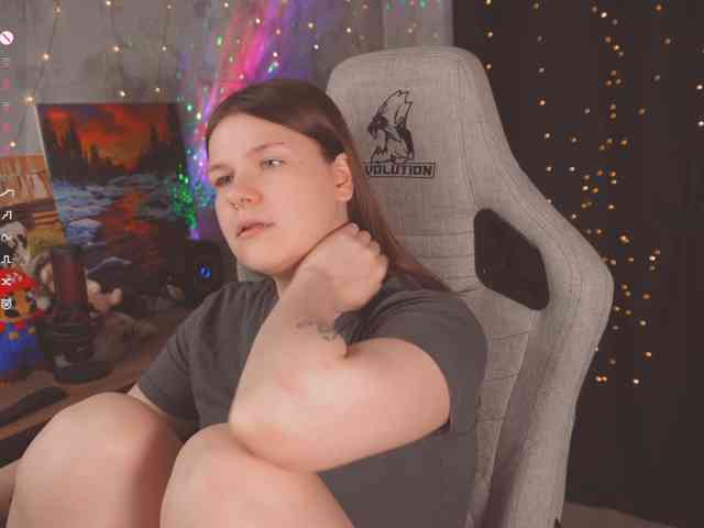 cutesoneckaaa webcam