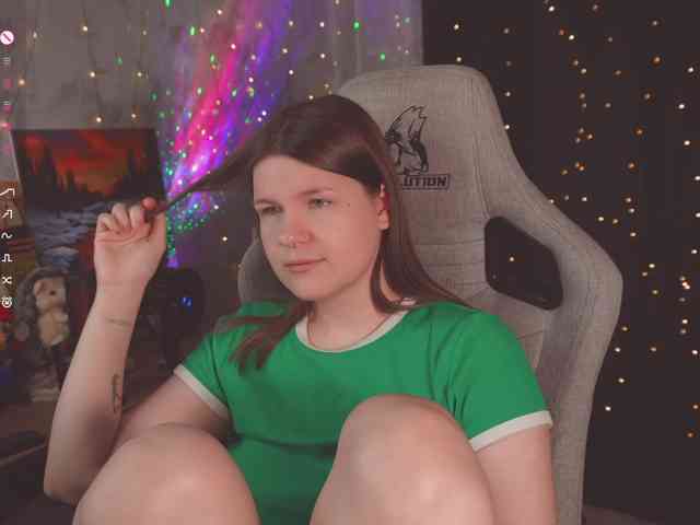 cutesoneckaaa webcam
