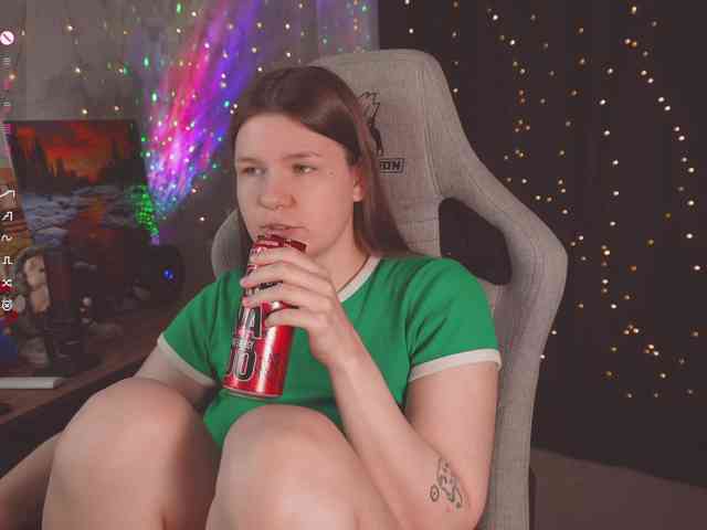 cutesoneckaaa webcam