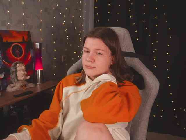 cutesoneckaaa webcam