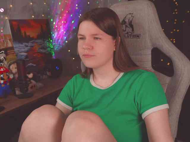 cutesoneckaaa webcam