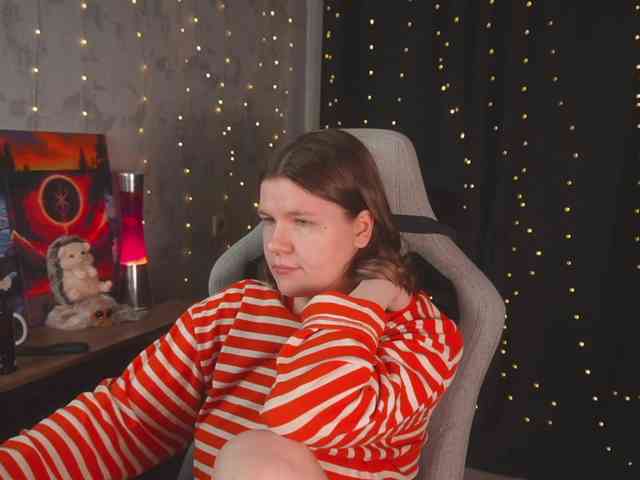 cutesoneckaaa webcam