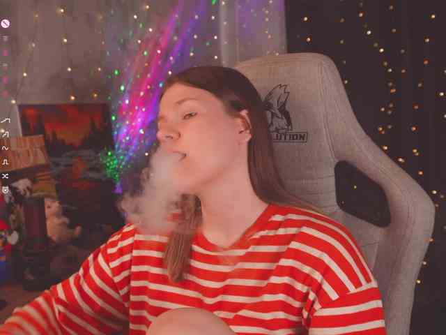 cutesoneckaaa webcam