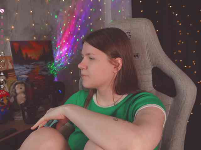 cutesoneckaaa webcam