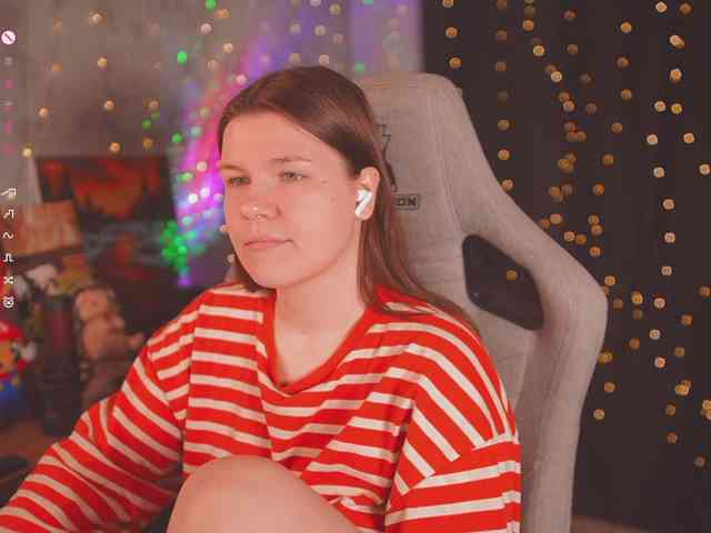 cutesoneckaaa webcam