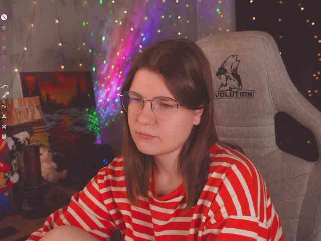 cutesoneckaaa webcam