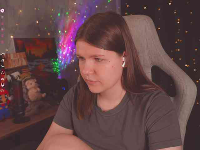 cutesoneckaaa webcam