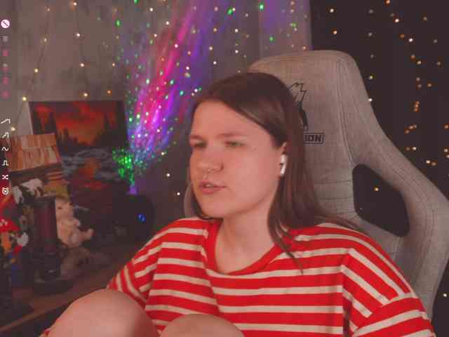 cutesoneckaaa webcam