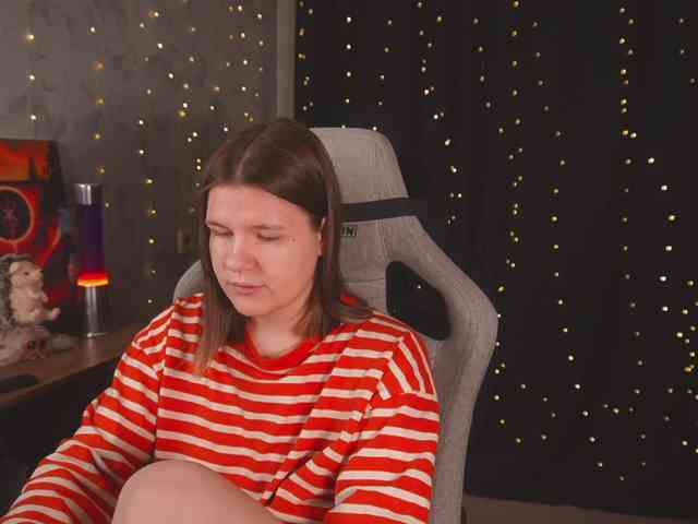 cutesoneckaaa webcam