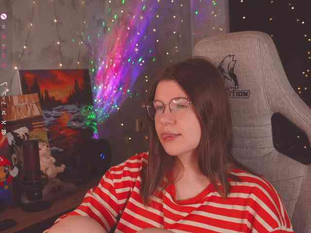 cutesoneckaaa webcam