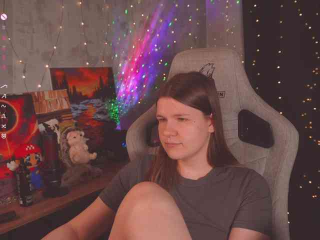 cutesoneckaaa webcam