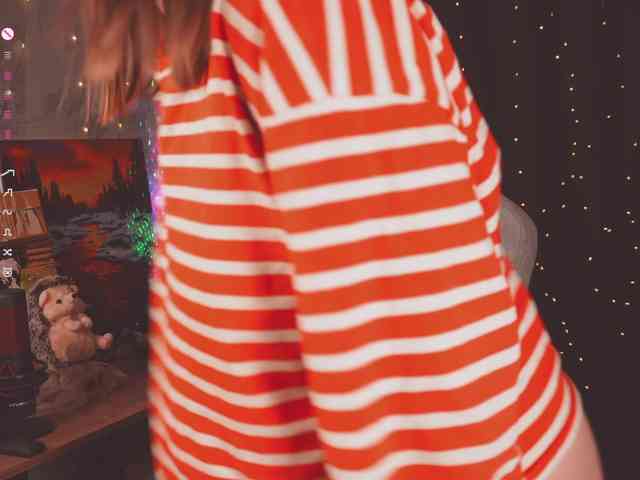 cutesoneckaaa webcam