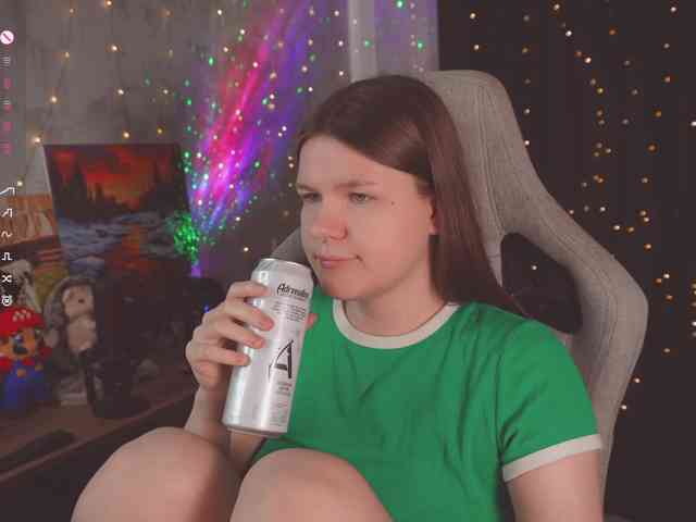 cutesoneckaaa webcam