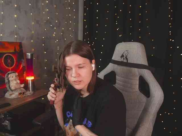 cutesoneckaaa webcam