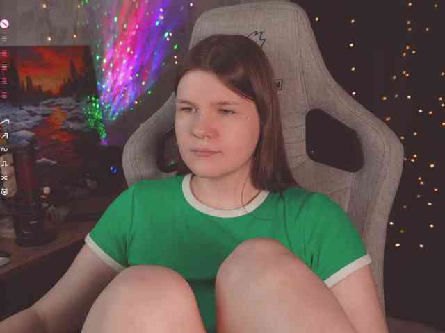 cutesoneckaaa webcam