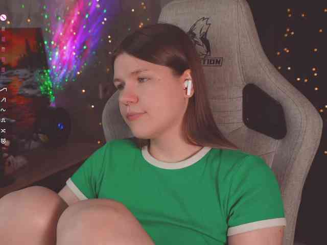 cutesoneckaaa webcam