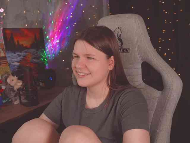 cutesoneckaaa webcam
