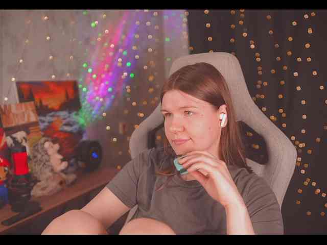 cutesoneckaaa webcam