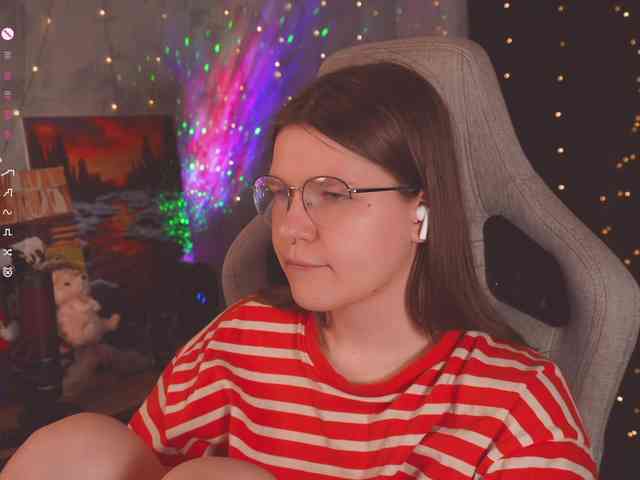 cutesoneckaaa Live Webcam on BongaCams