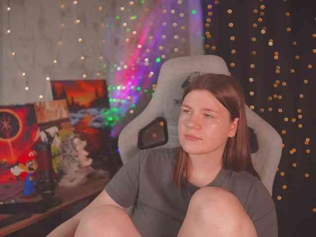 cutesoneckaaa webcam