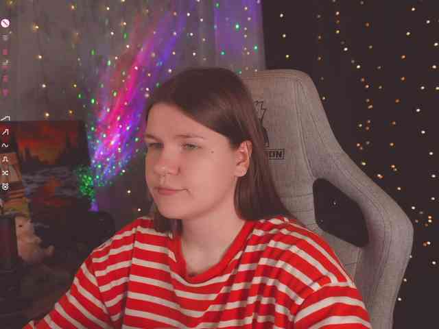 cutesoneckaaa webcam