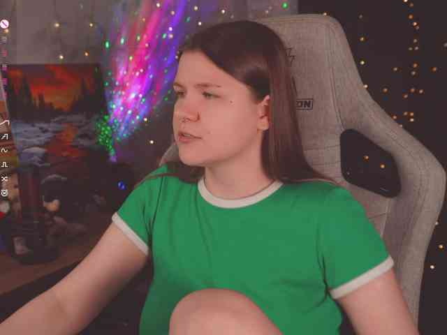 cutesoneckaaa webcam