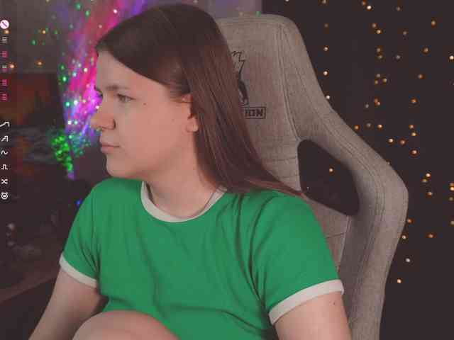 cutesoneckaaa webcam
