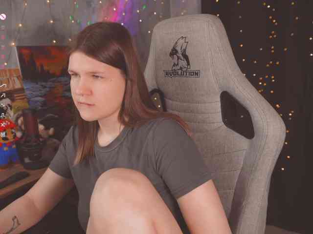 cutesoneckaaa webcam