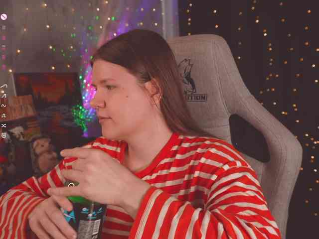 cutesoneckaaa webcam