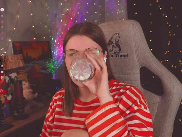 cutesoneckaaa webcam