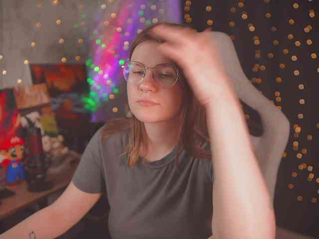 cutesoneckaaa webcam