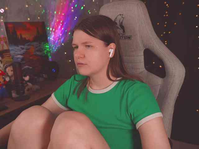cutesoneckaaa webcam