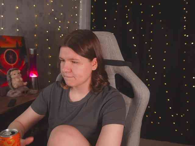 cutesoneckaaa webcam