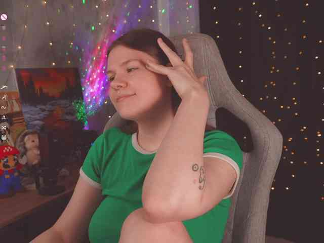 cutesoneckaaa webcam