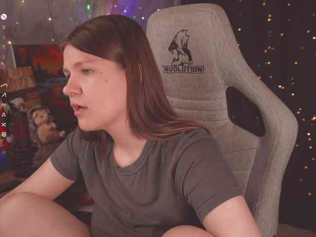cutesoneckaaa webcam