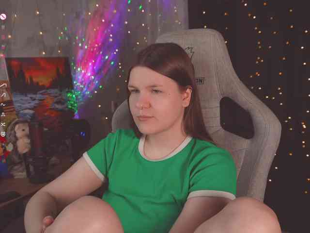 cutesoneckaaa webcam