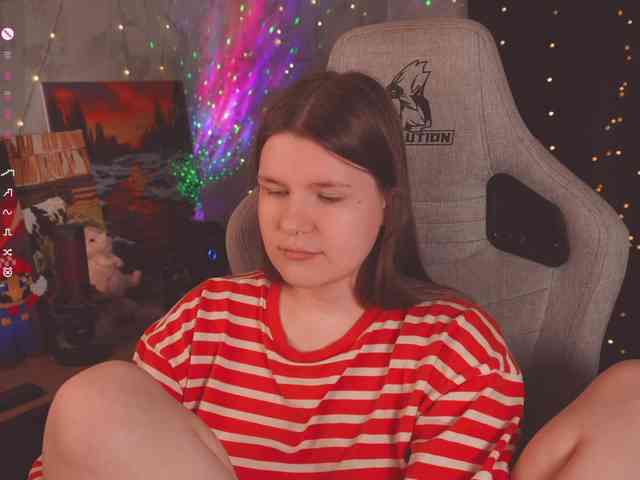 cutesoneckaaa webcam
