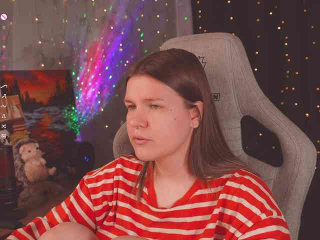 cutesoneckaaa webcam