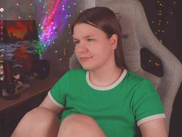 cutesoneckaaa webcam