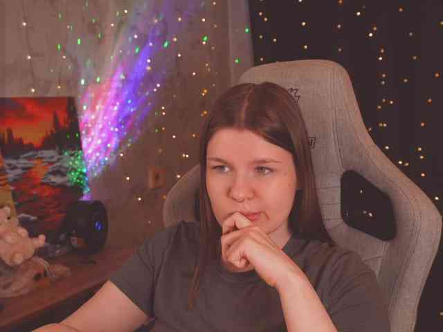 cutesoneckaaa webcam